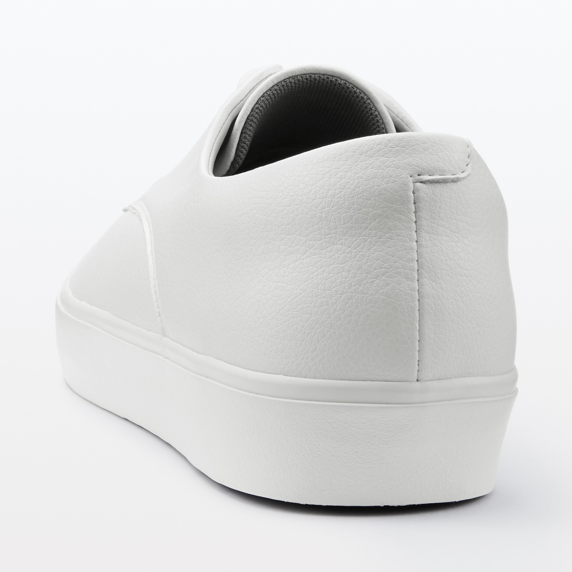 紳士　疲れにくい　革の端材を再利用した　プレーントゥ