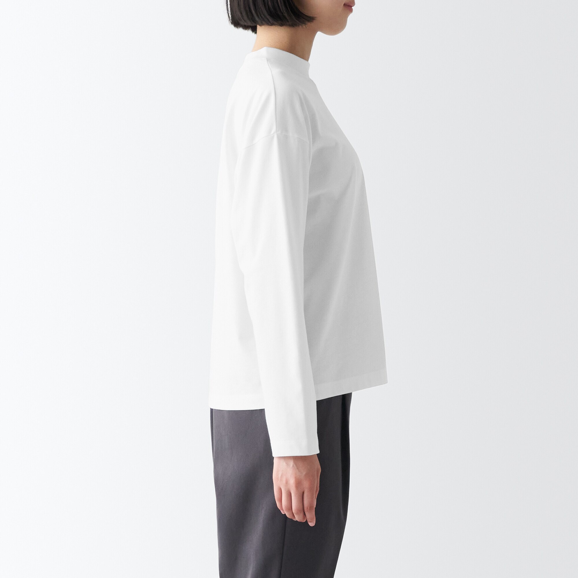 婦人　天竺編みクルーネック長袖Ｔシャツ