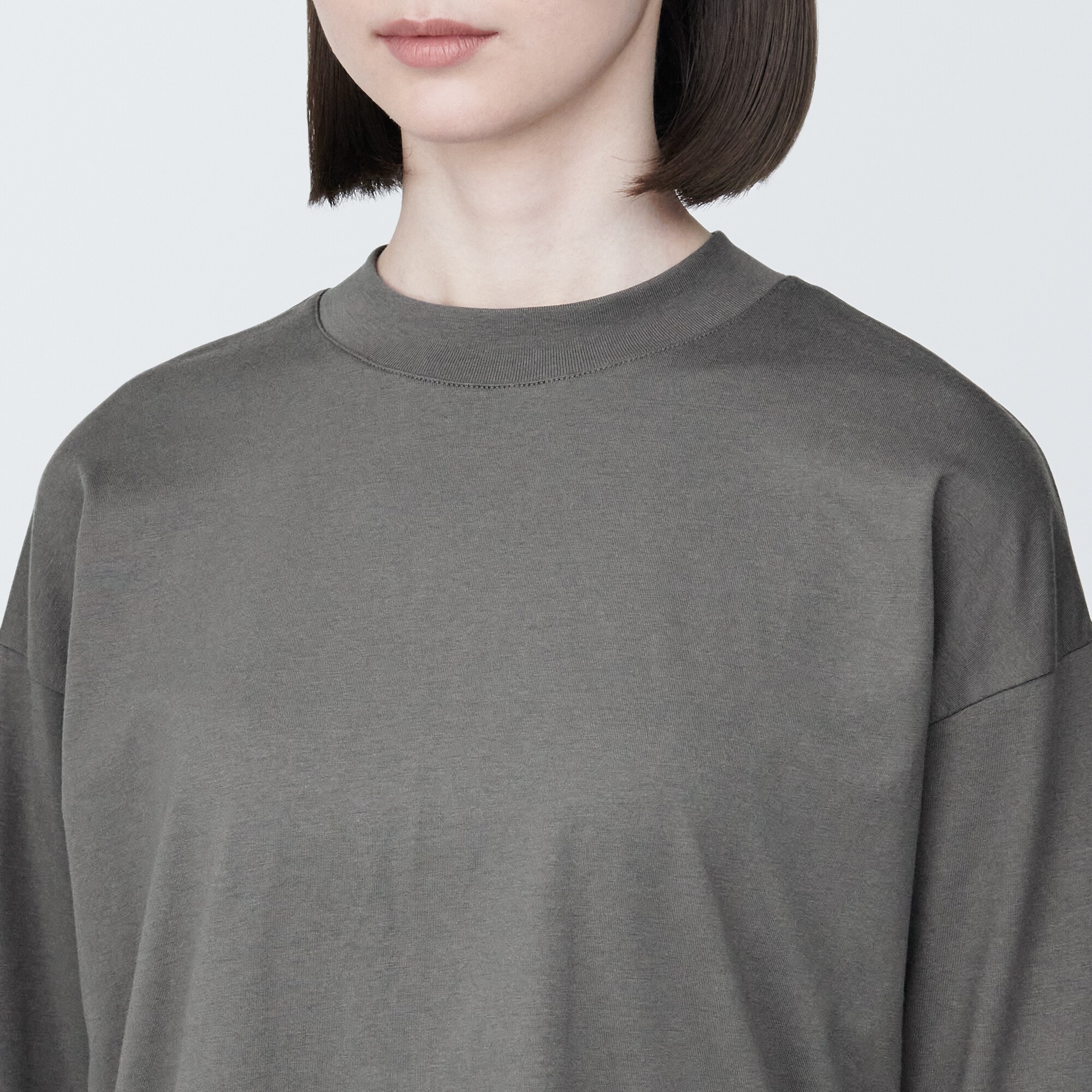 婦人　天竺編みクルーネック長袖Ｔシャツ