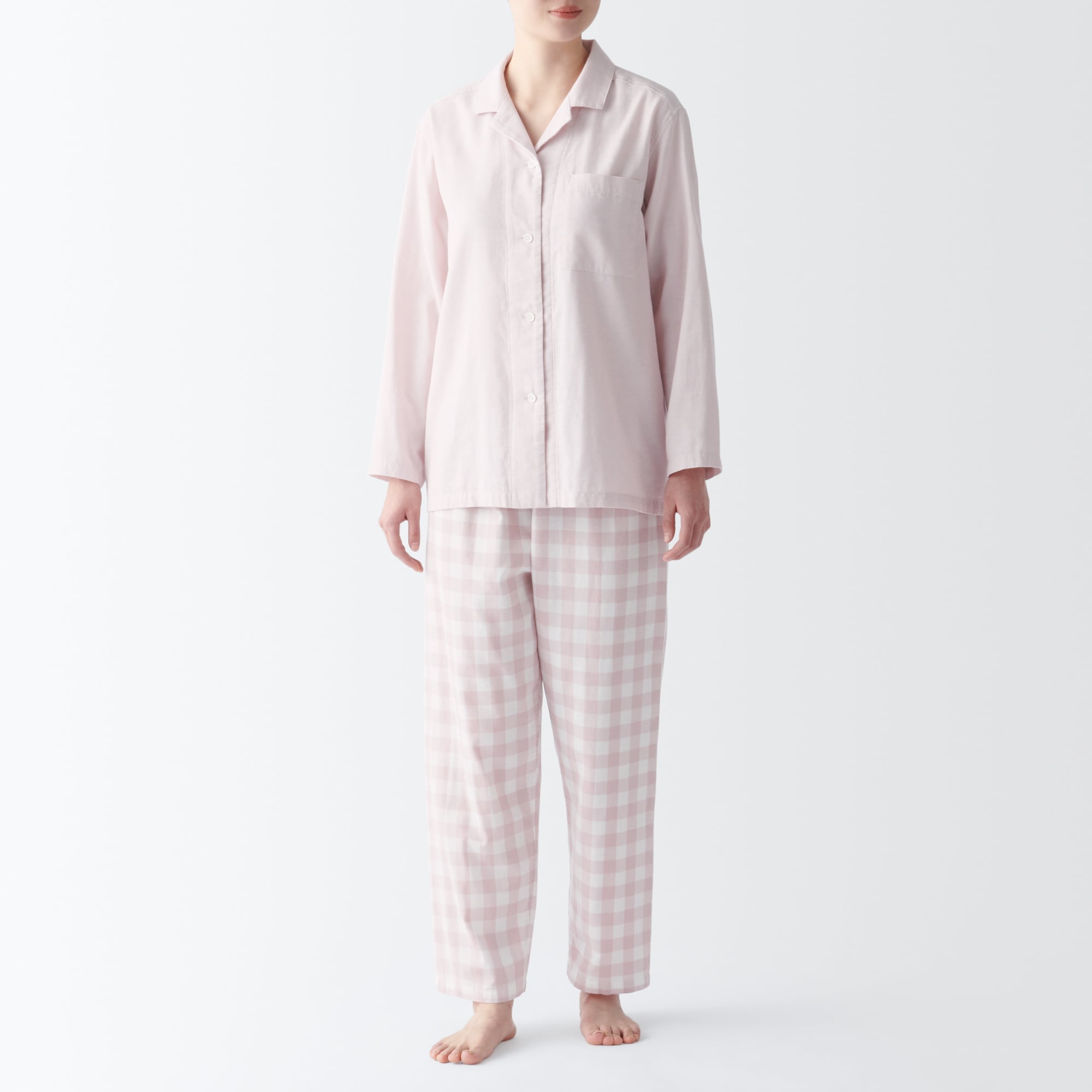 夜じかんをご褒美に」襟元にこだわったダブルガーゼパジャマ - 北欧