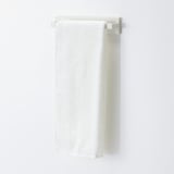 貼り直しできる粘着シートタオルハンガー