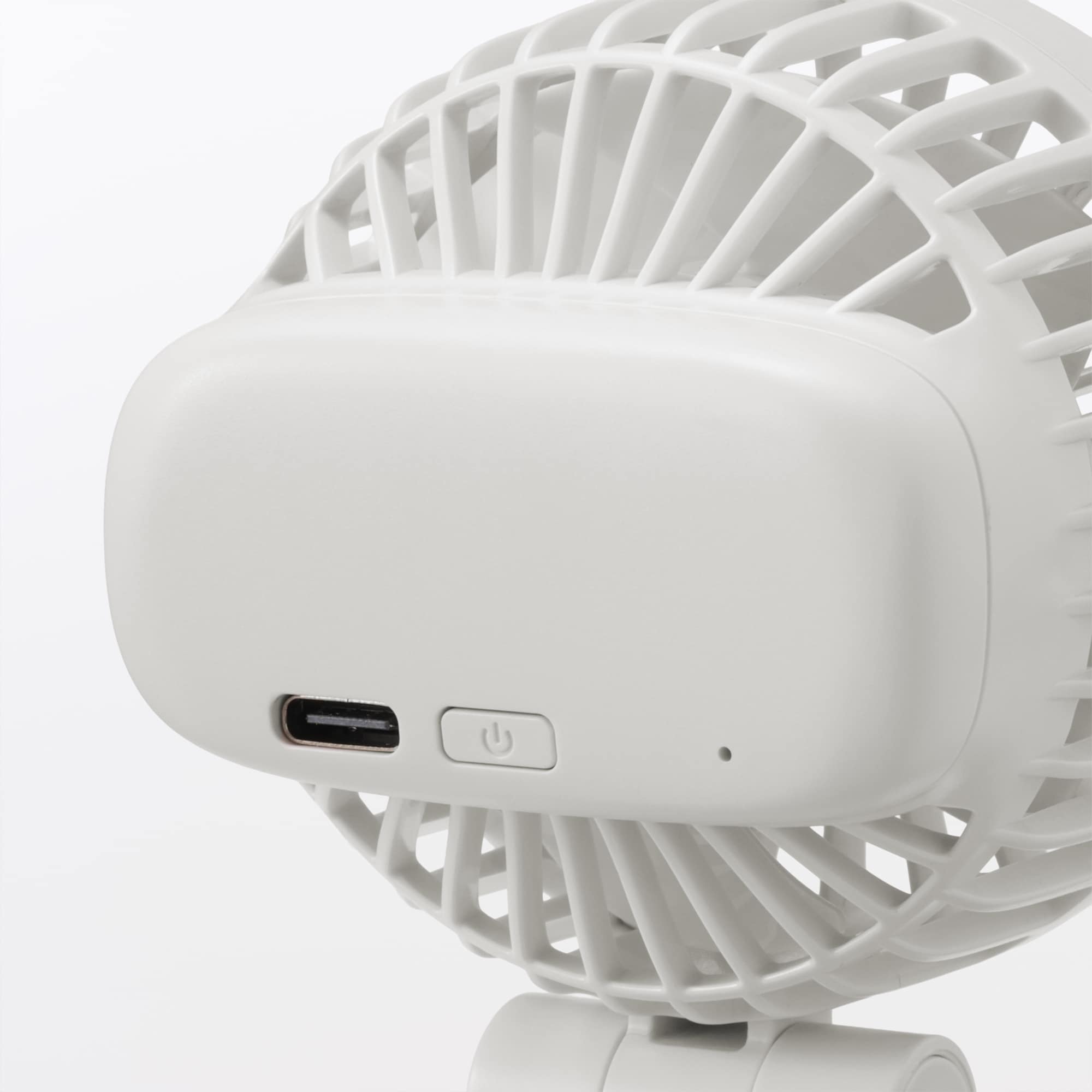置いても使える　充電式クリップファン　ミニ