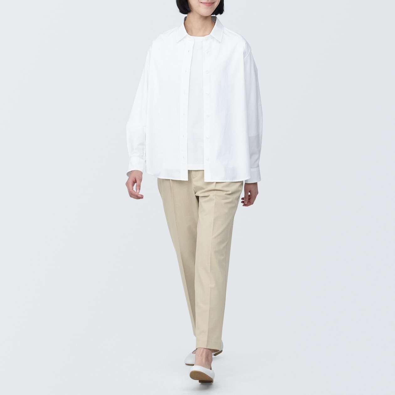 婦人　シワになりにくいタックテーパードパンツ