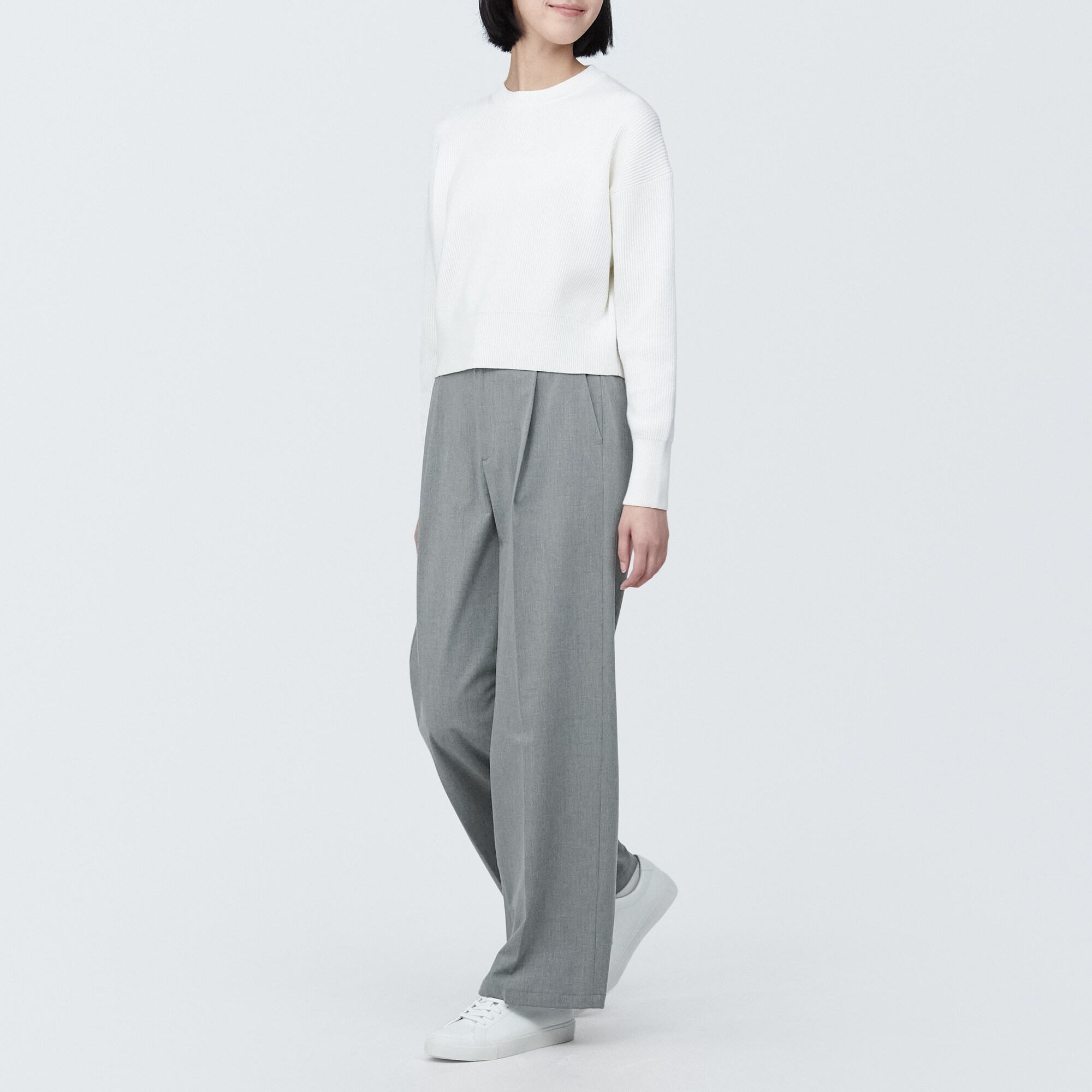 婦人 シワになりにくいタックストレートパンツ | 無印良品