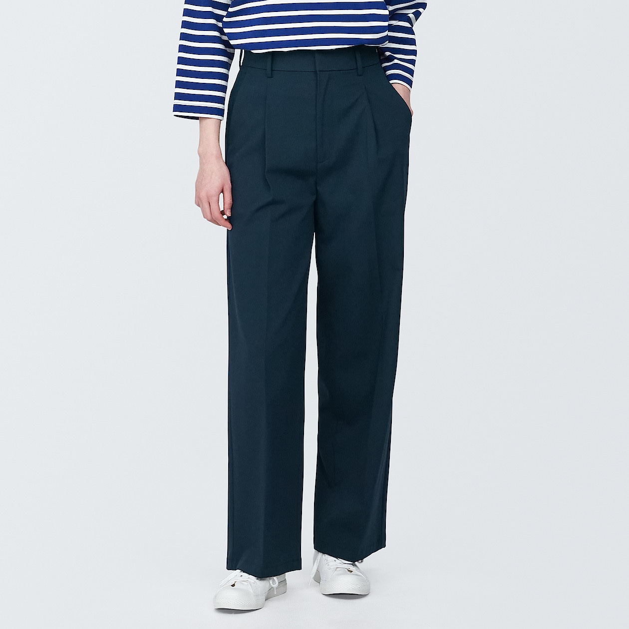 婦人　シワになりにくいタックストレートパンツ | 無印良品