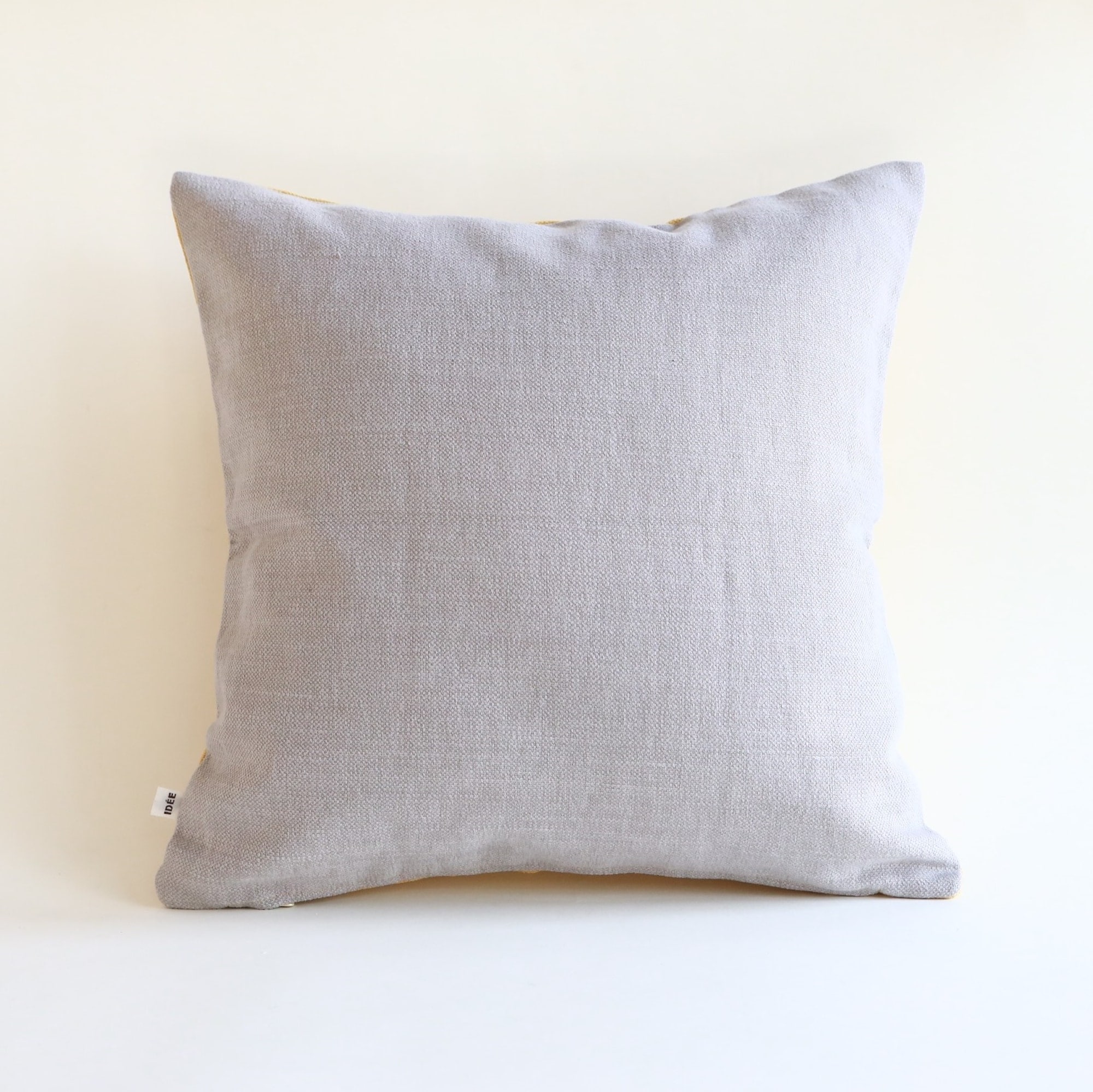 ［ＩＤＥＥ］カレイド　クッションカバー　４５ｃｍ角　サフラン×フェザー