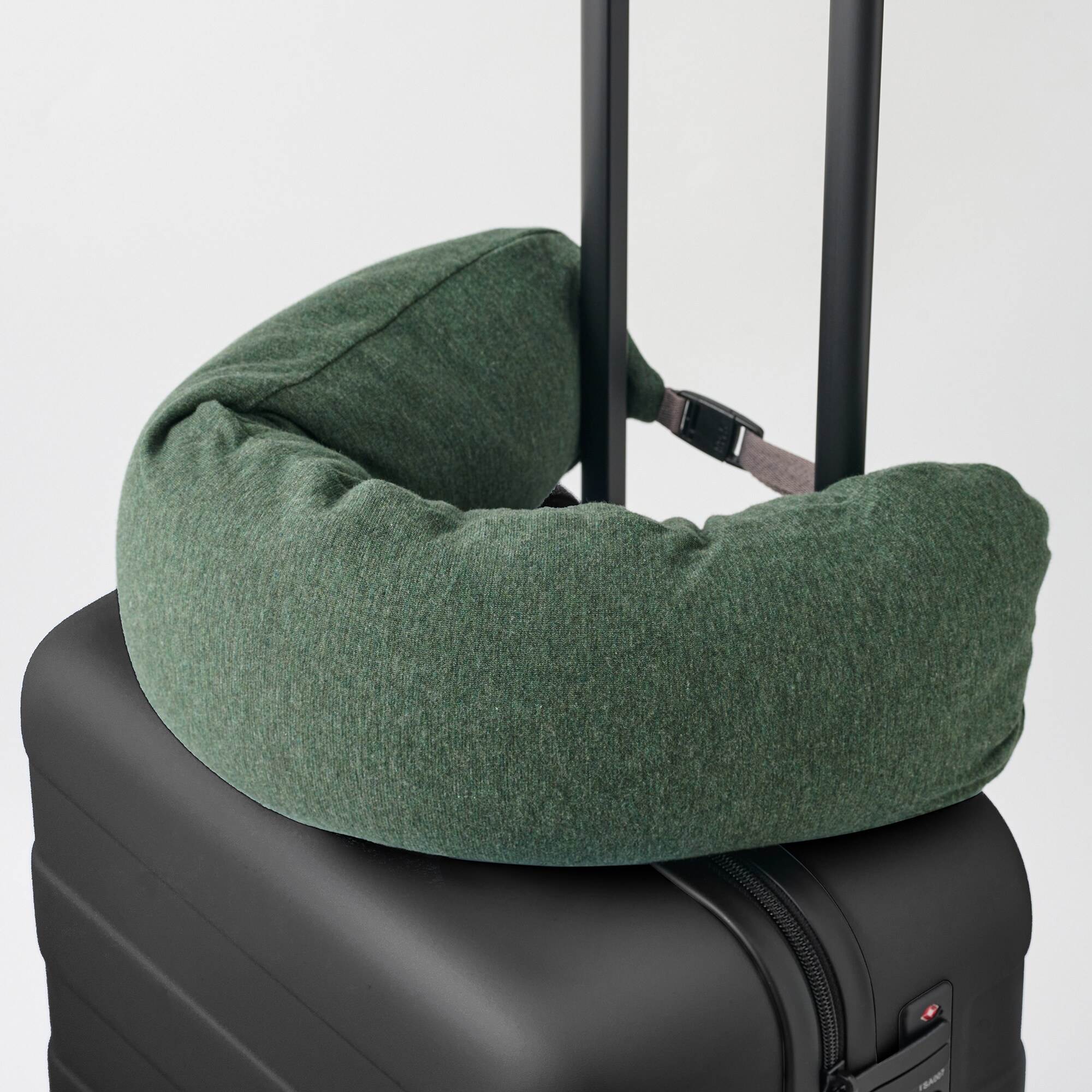 フィットするネッククッション