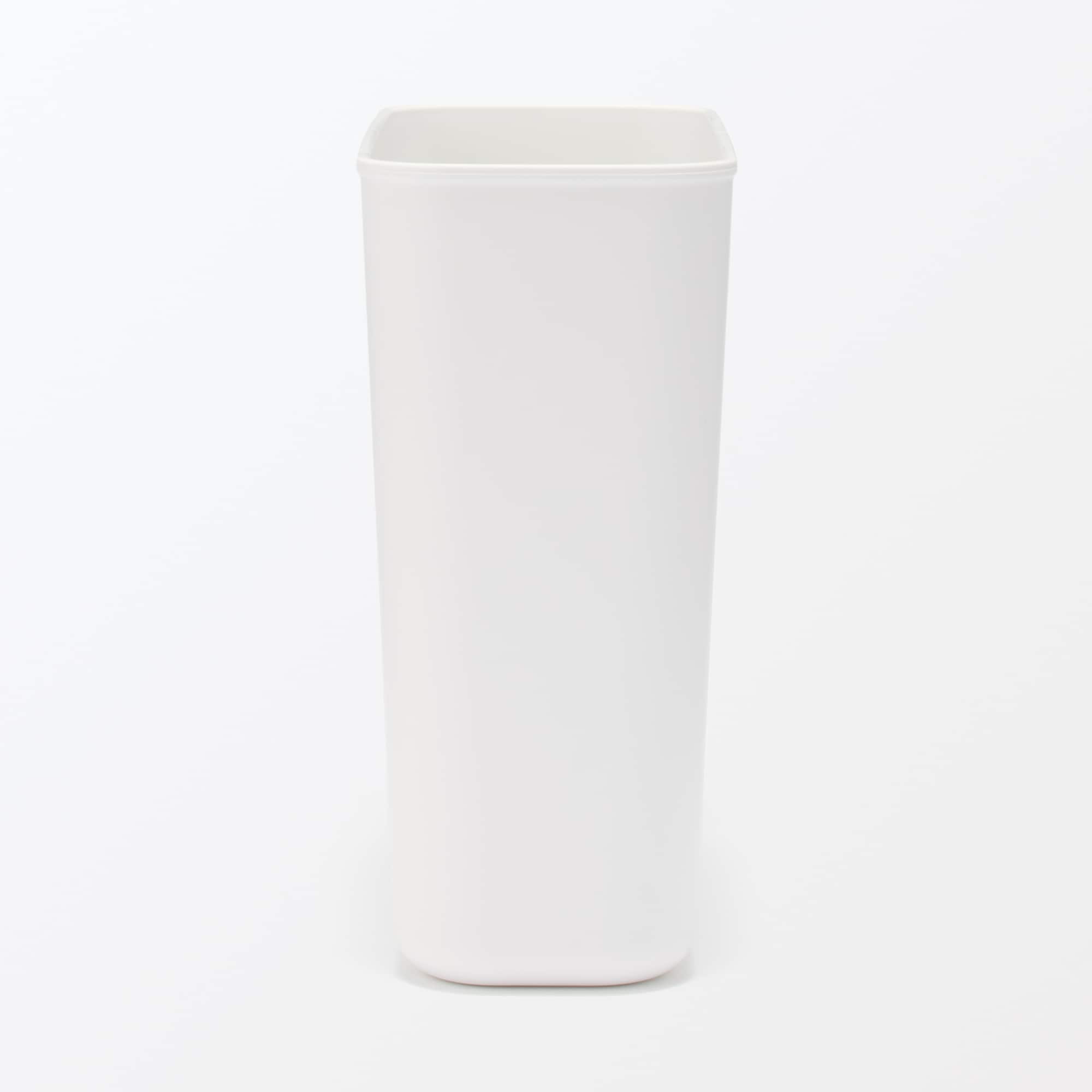 吊るしても使える　薄型収納ケース　奥行１１ｃｍ