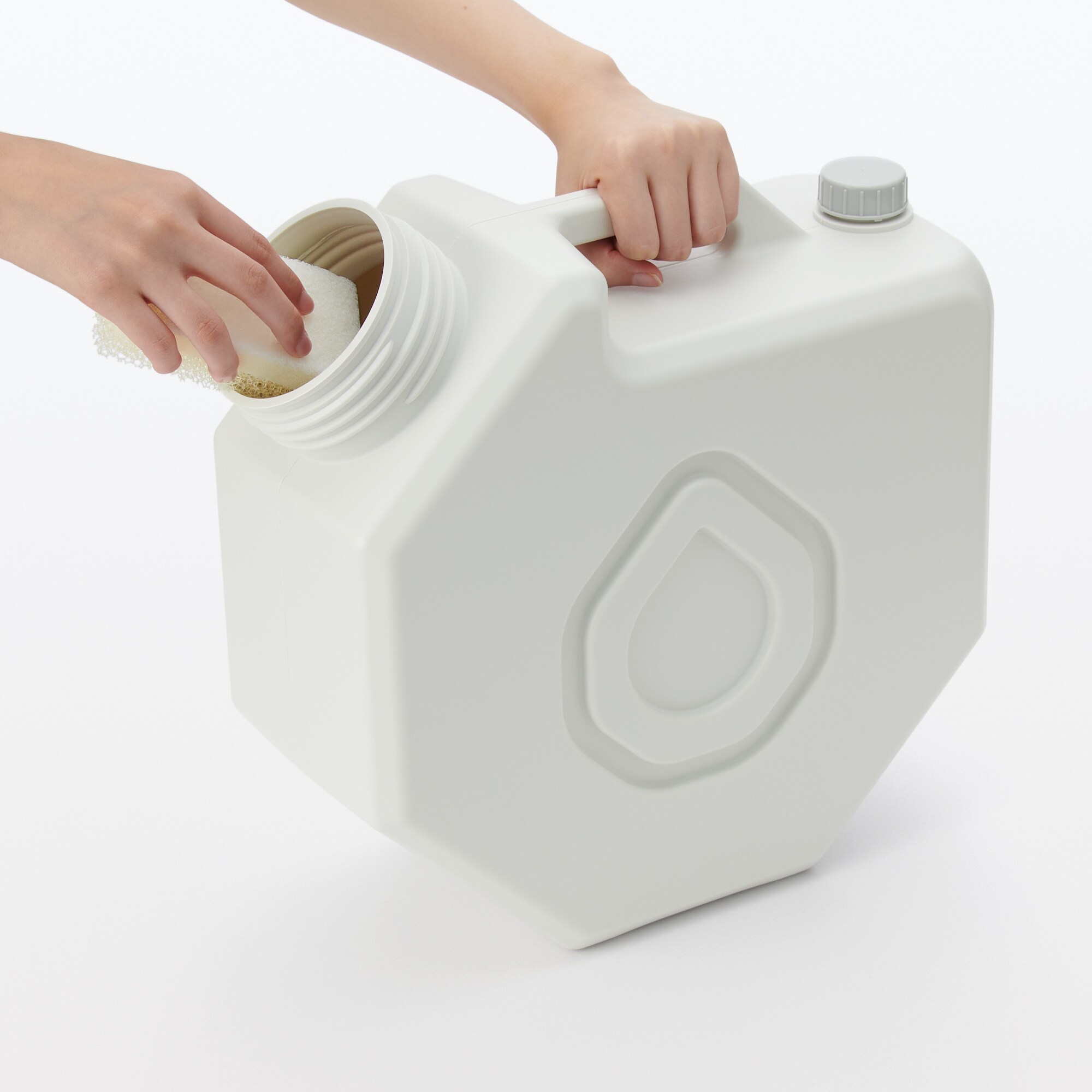 ポリエチレン 水タンク 12L 蛇口付き | 無印良品