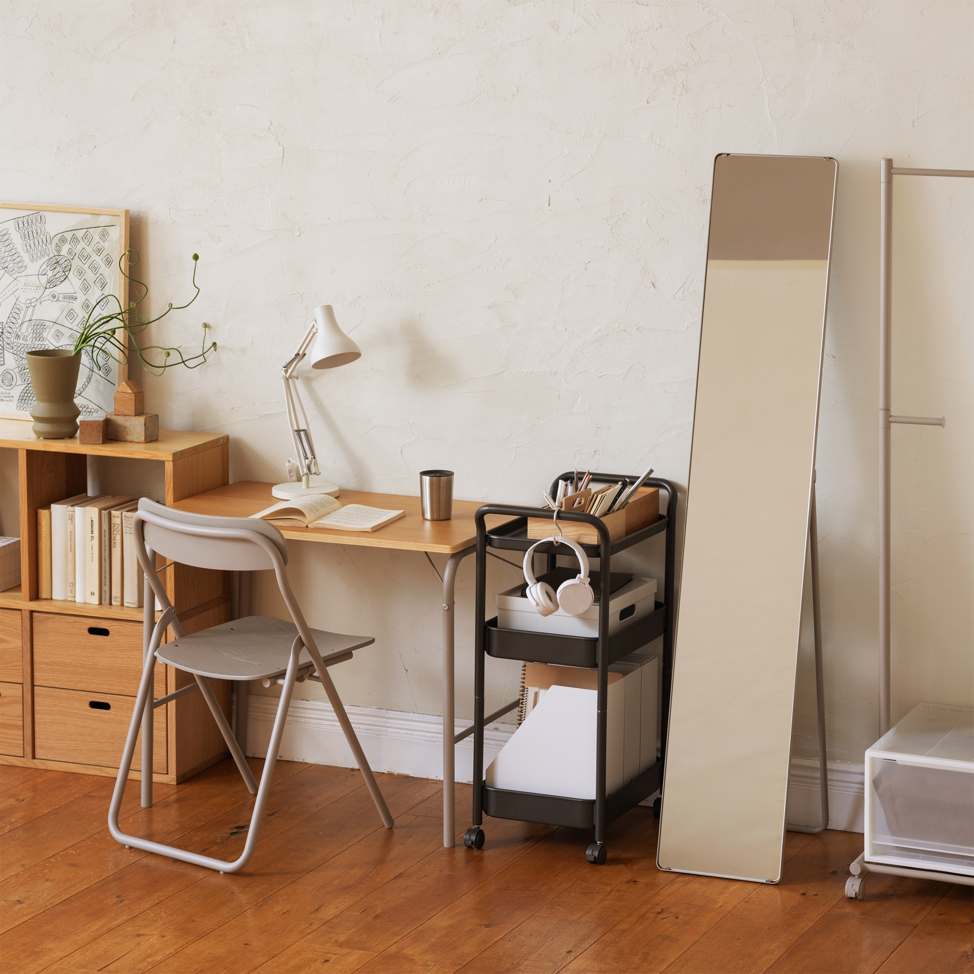 スチールパイプテーブル