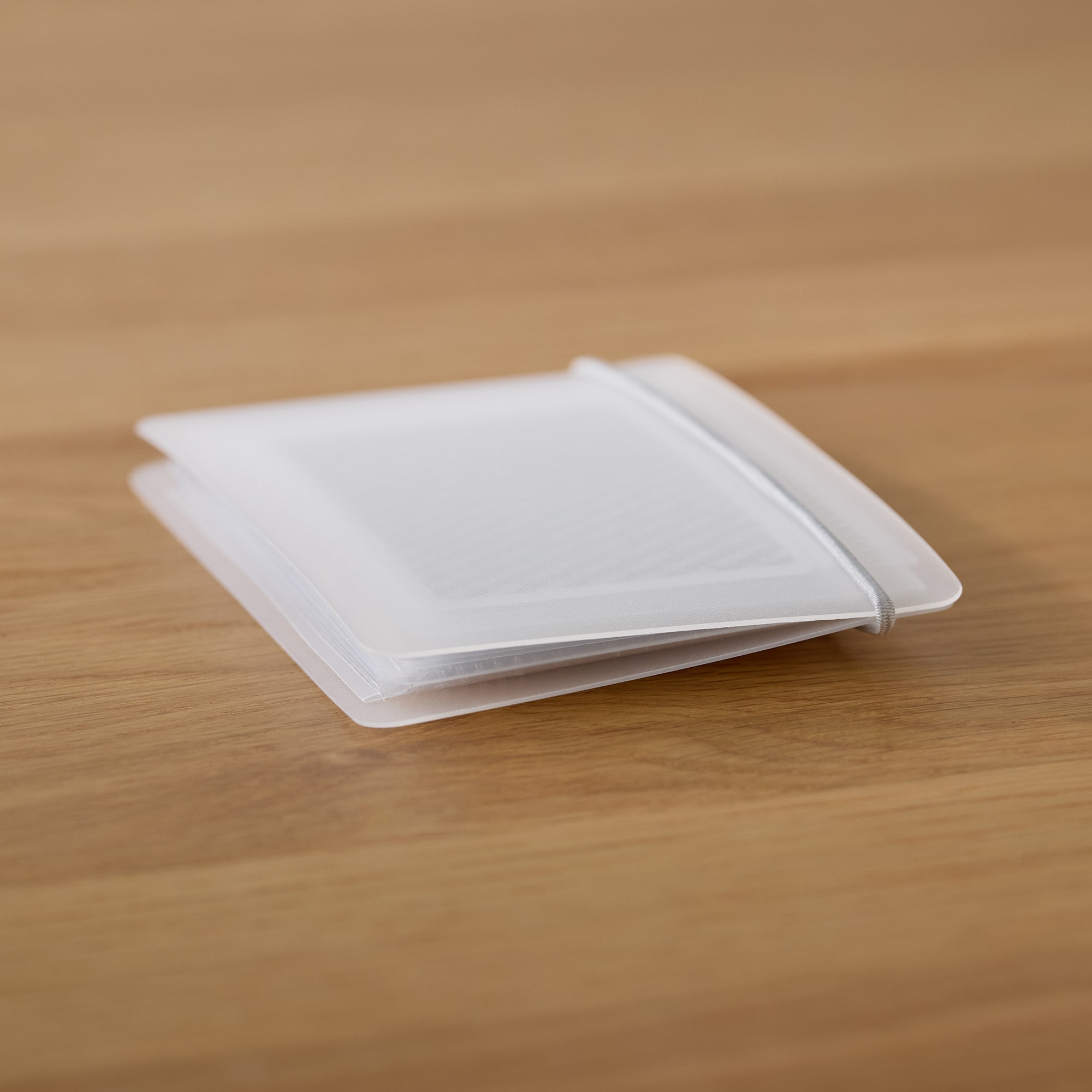 さっと開いて一覧できるカードファイル