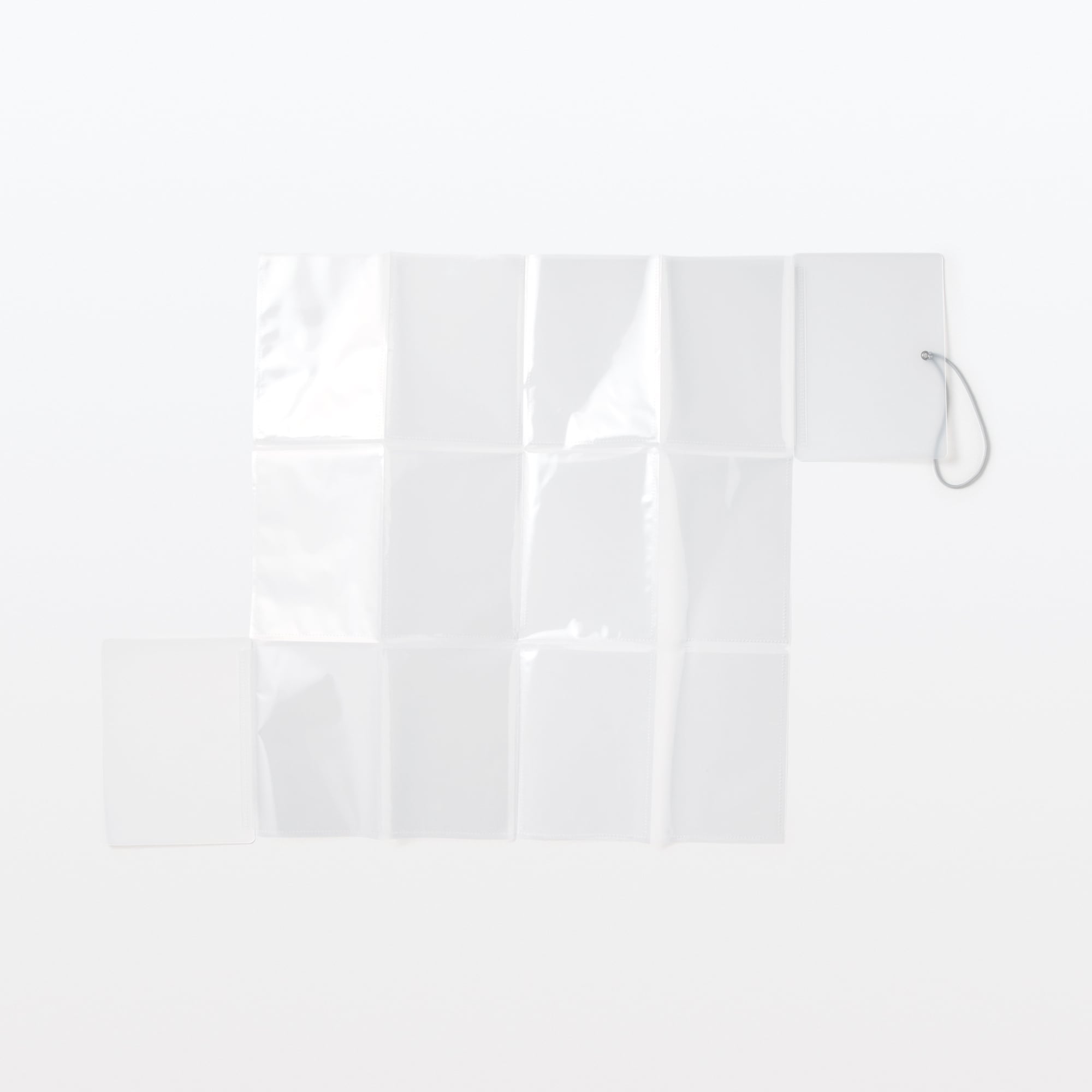 さっと開いて一覧できるカードファイル