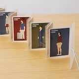 さっと開いて自立するカードファイル