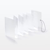 さっと開いて自立するカードファイル