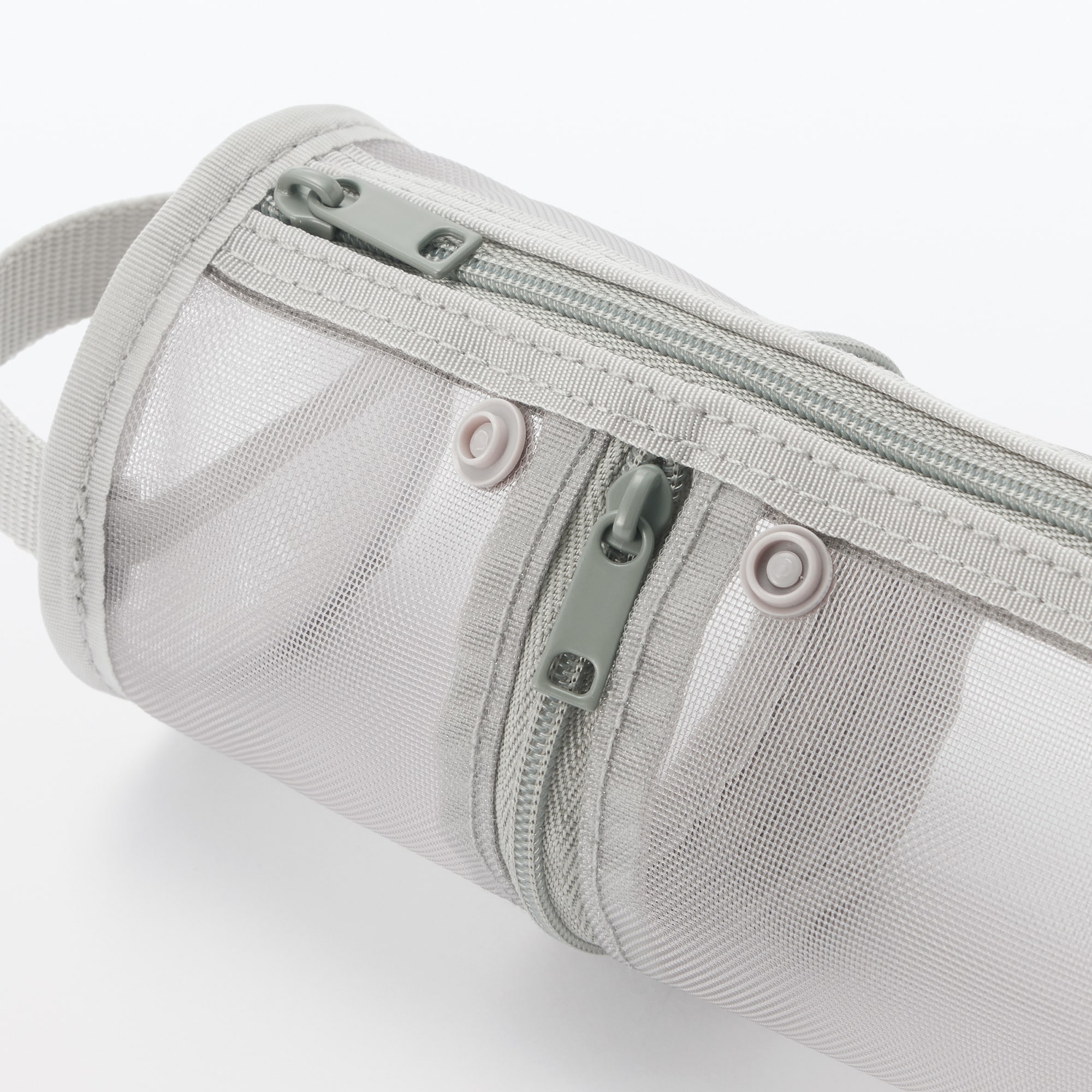 ナイロンメッシュ縦でも横でも使えるペンケース