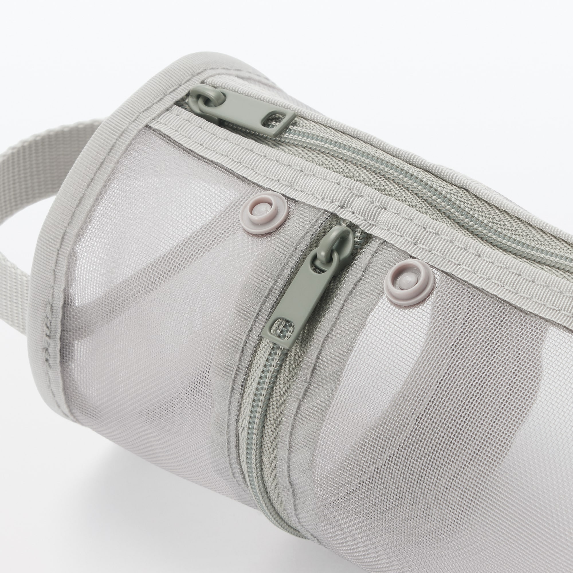 ナイロンメッシュ縦でも横でも使えるペンケース