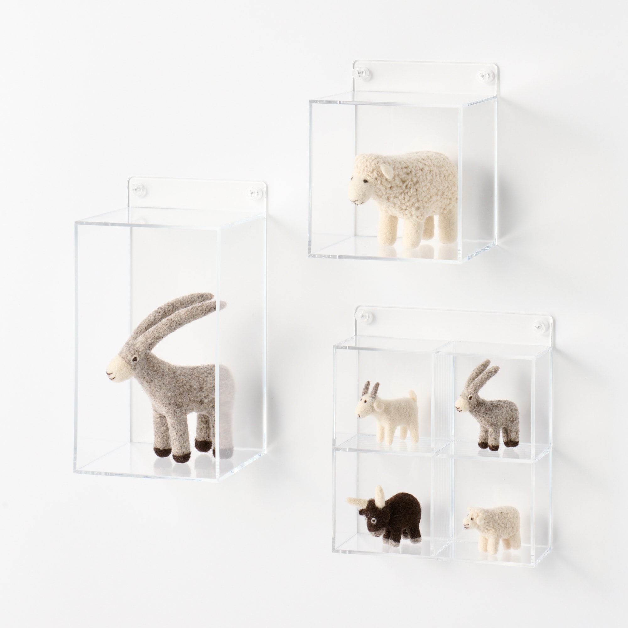 壁に付けられるアクリルディスプレイ　ボックス型