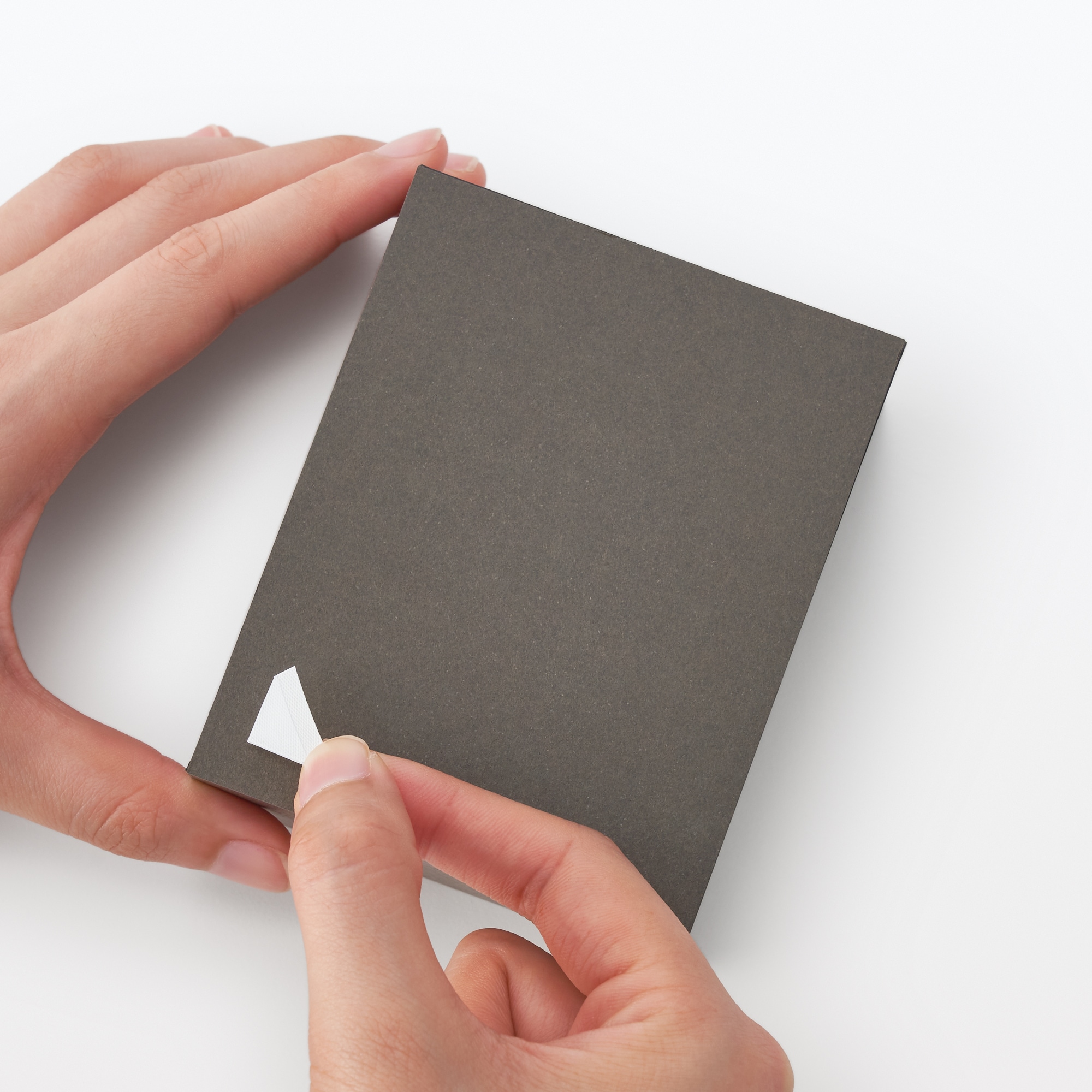 フォトフレームにもなるトレカケース