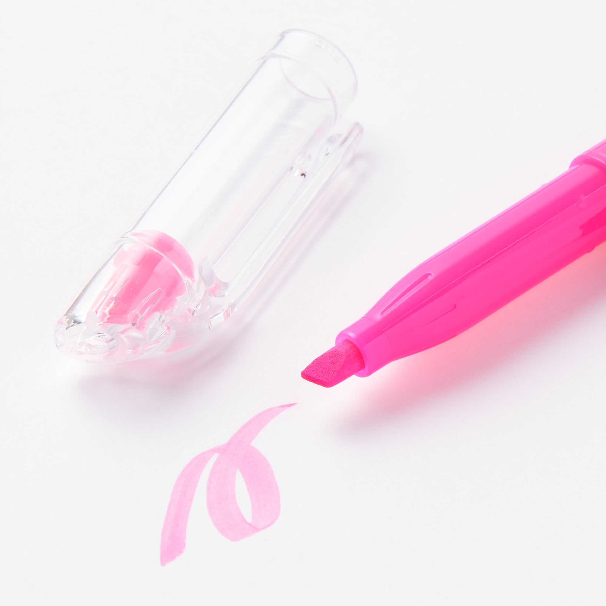 こすって消せる蛍光ペン