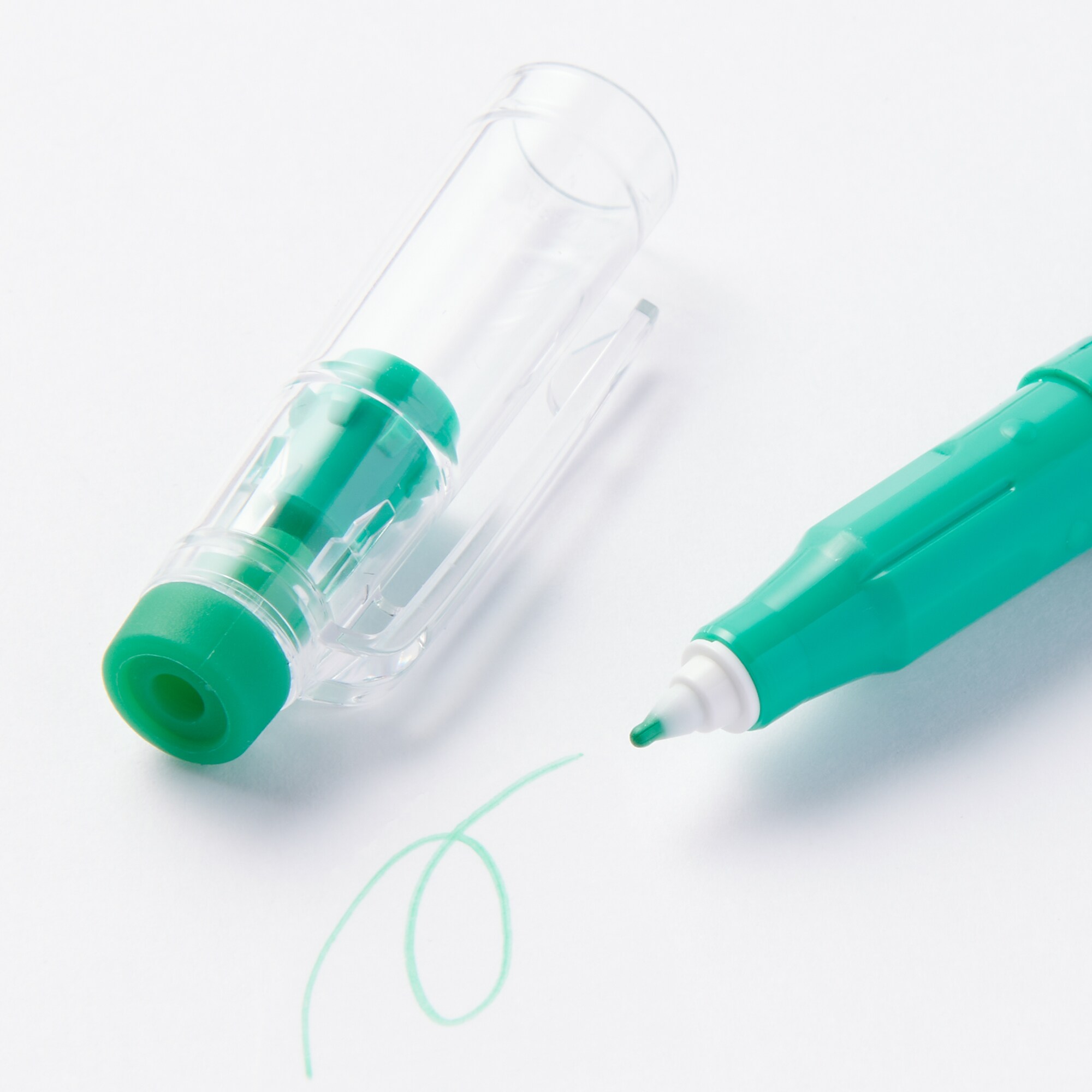 こすって消せる水性カラーペン