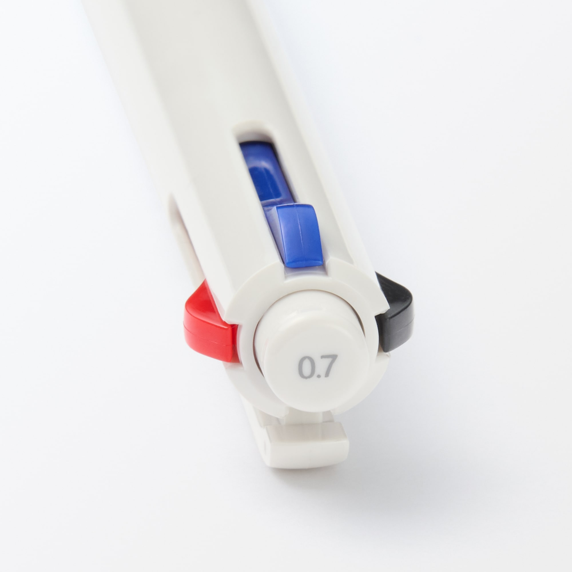 書き味なめらかな3色ボールペン・シャープペン | 無印良品