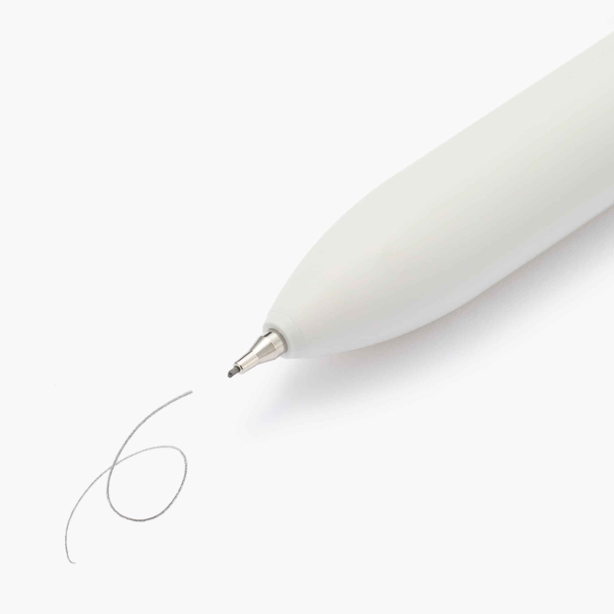 書き味なめらかな3色ボールペン・シャープペン | 無印良品