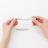 替芯　書き味なめらかな油性ボールペン