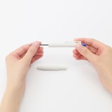 替芯　書き味なめらかな油性ボールペン