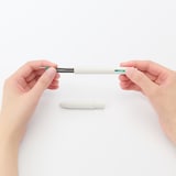 替芯　書き味なめらかな油性ボールペン