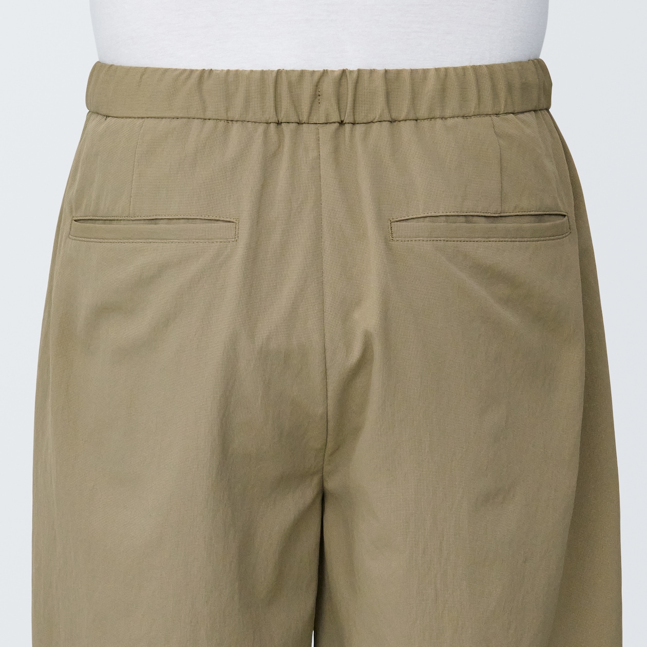 紳士　風を通すストレッチショートパンツ