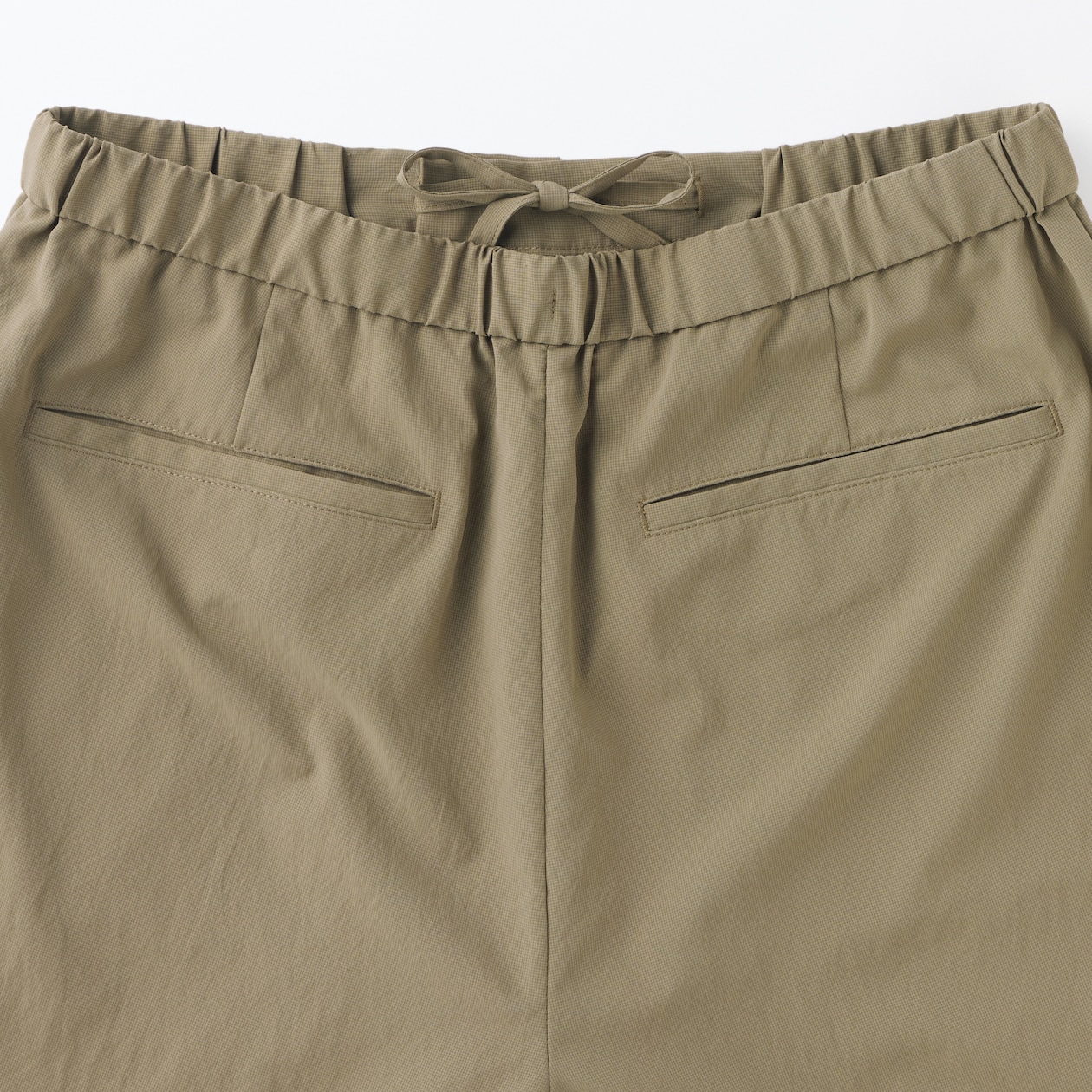 紳士　風を通すストレッチショートパンツ