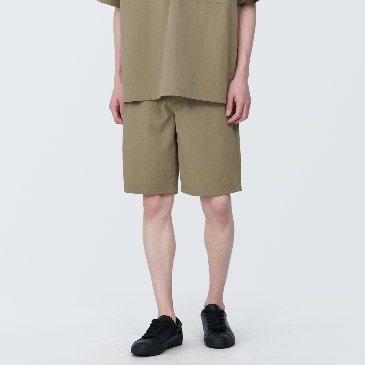 紳士　風を通すストレッチショートパンツ