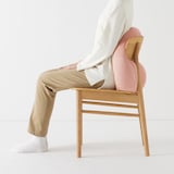 背当てにもなるやわらかマルチクッション