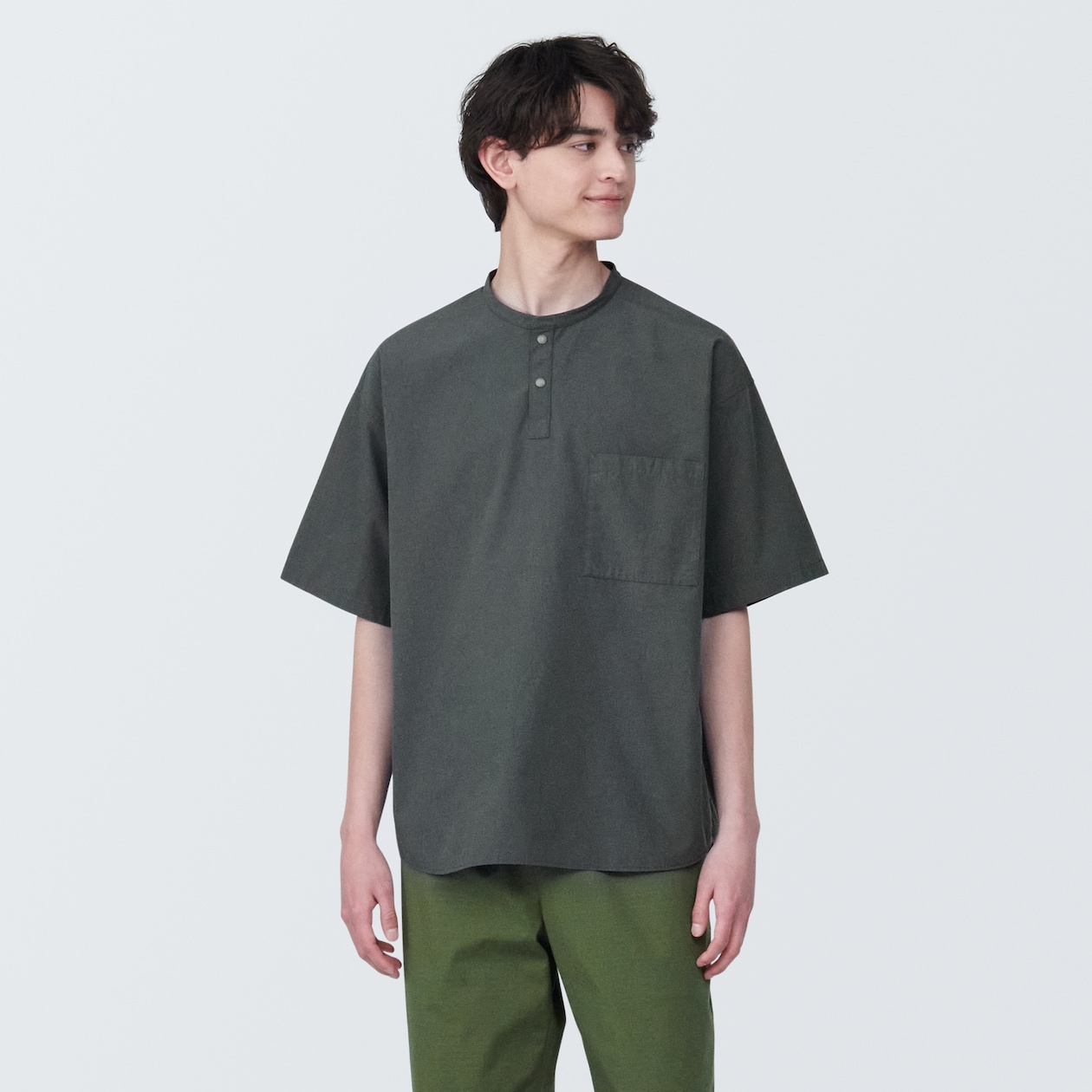【欧米サイズ】紳士　涼感ヘンリーネック半袖布帛Ｔシャツ