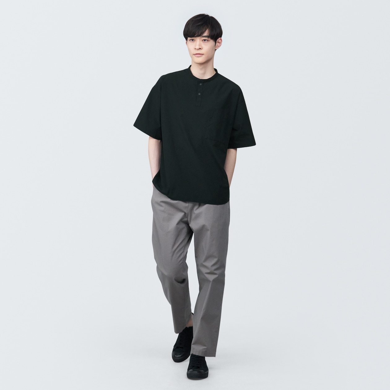 【欧米サイズ】紳士　涼感ヘンリーネック半袖布帛Ｔシャツ