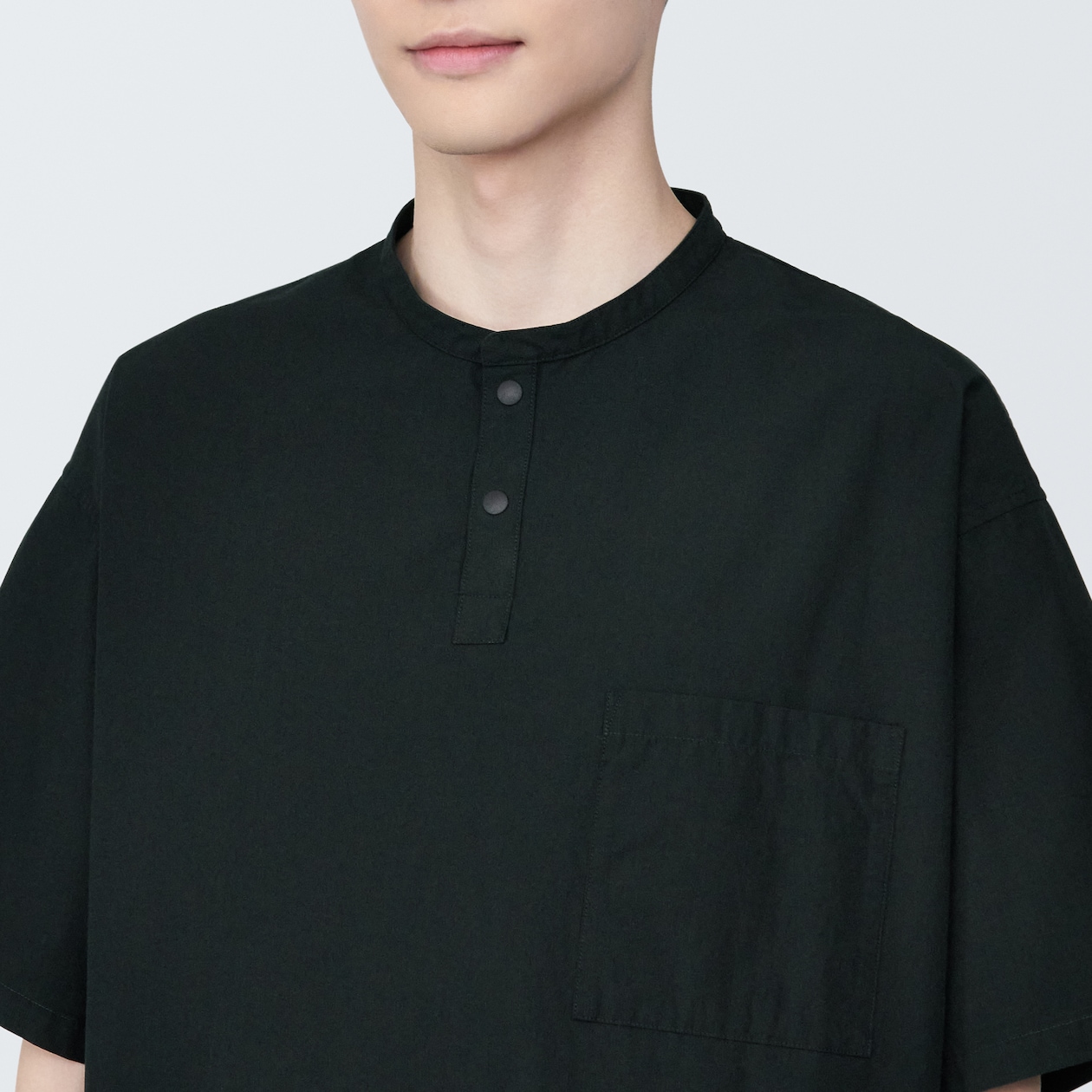 【欧米サイズ】紳士　涼感ヘンリーネック半袖布帛Ｔシャツ