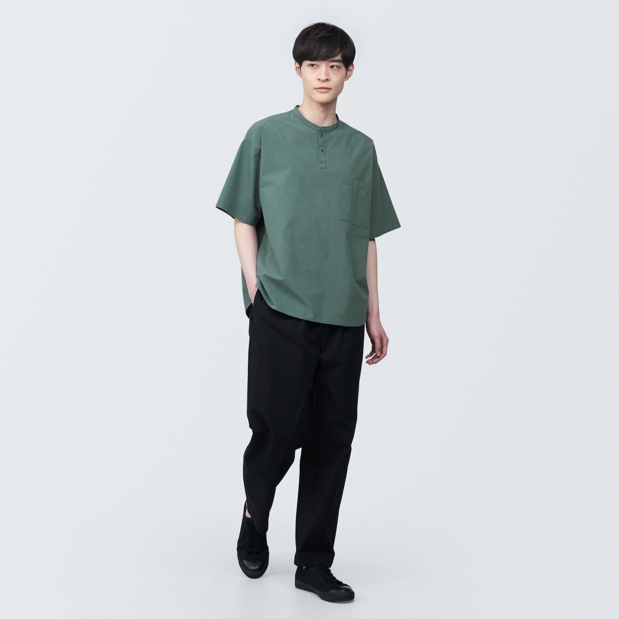【欧米サイズ】紳士　涼感ヘンリーネック半袖布帛Ｔシャツ