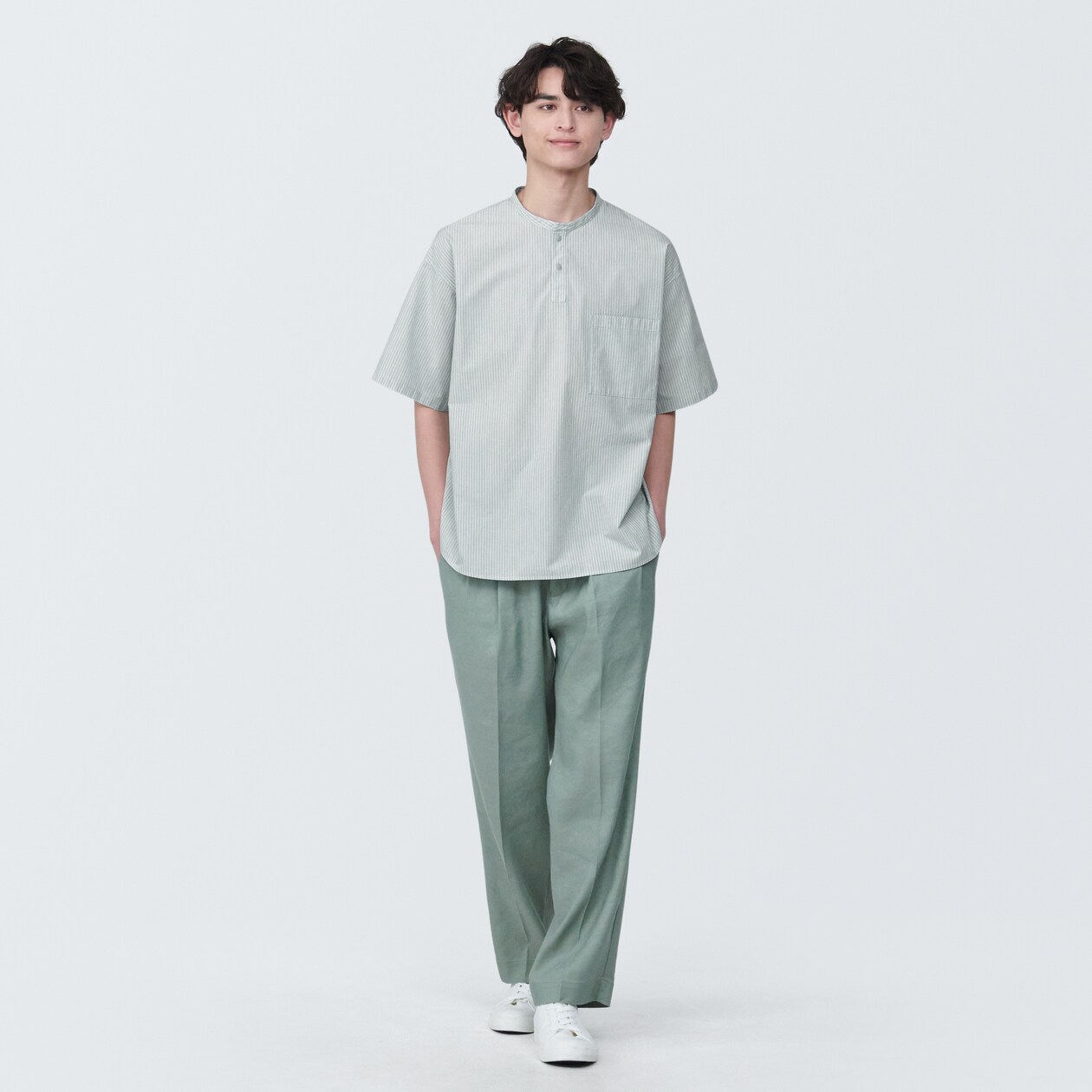 【欧米サイズ】紳士　涼感ヘンリーネック半袖布帛Ｔシャツ