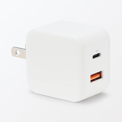 急速充電器　ＵＳＢ－Ｃ　／　ＵＳＢ－Ａ