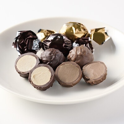 ボンボンショコラ　ヘーゼルナッツ＆塩キャラメル　６個