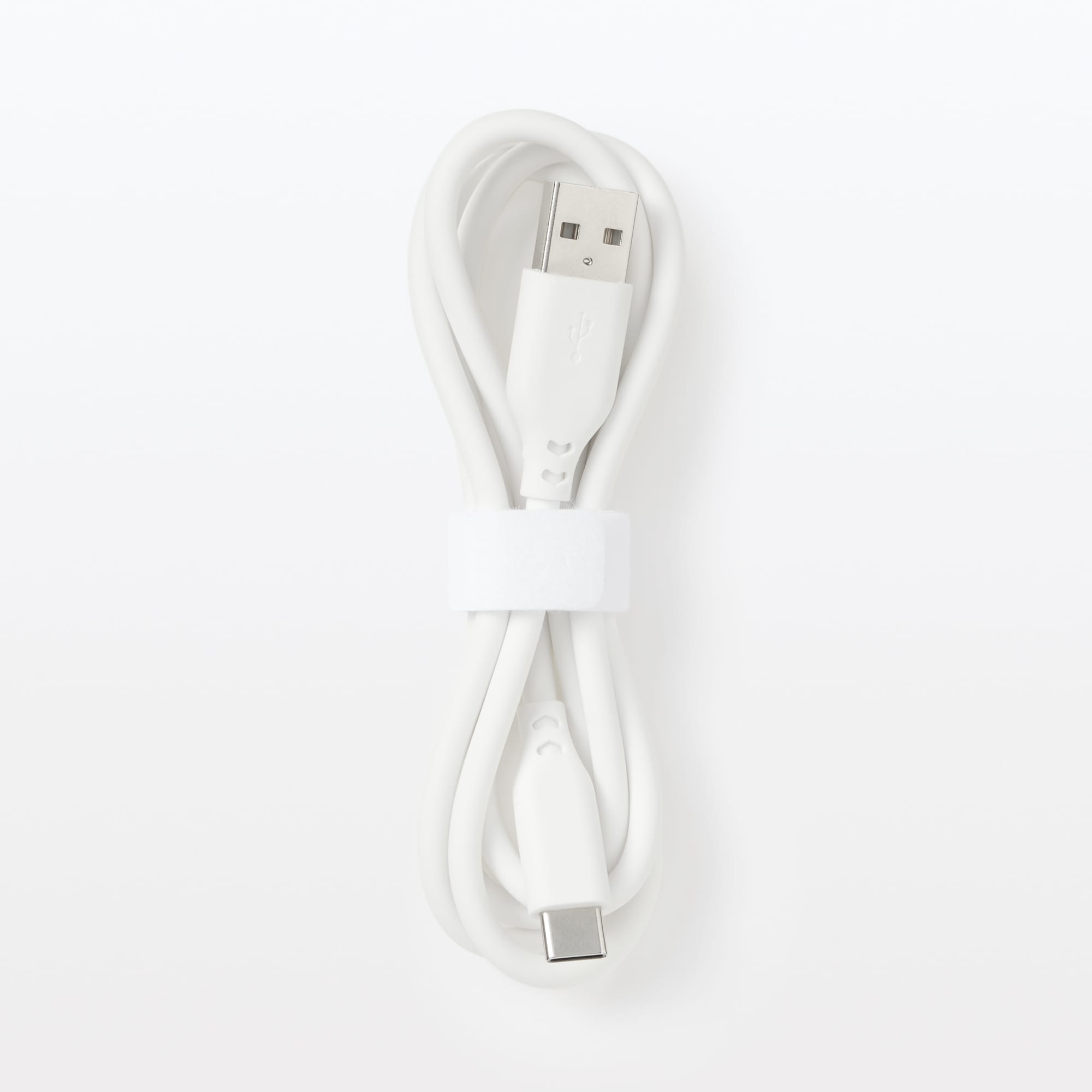 やわらかくて絡まりにくいUSBケーブル1m USB－A／USB－C