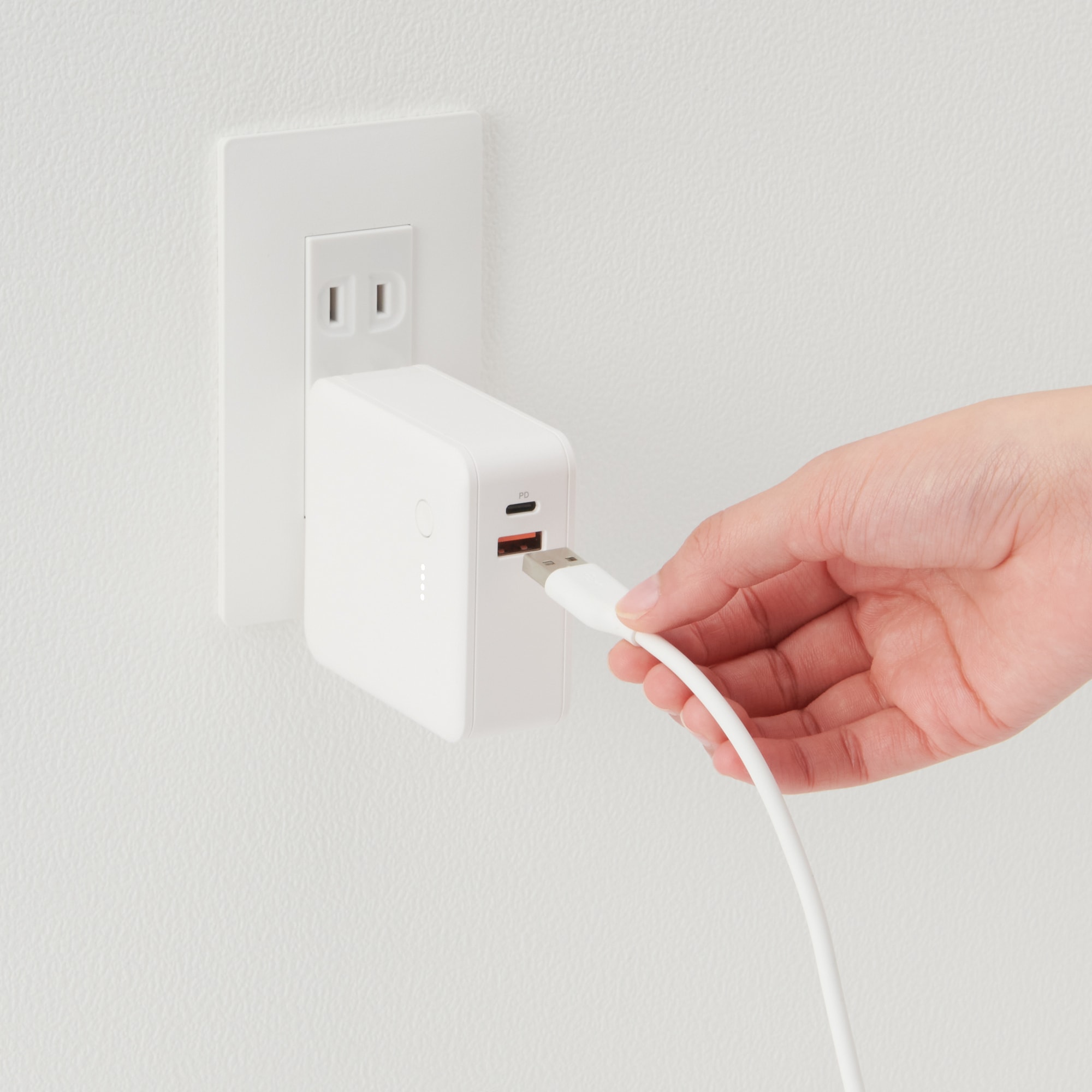 やわらかくて絡まりにくいＵＳＢケーブル１ｍ　ＵＳＢ－Ａ／ＵＳＢ－Ｃ