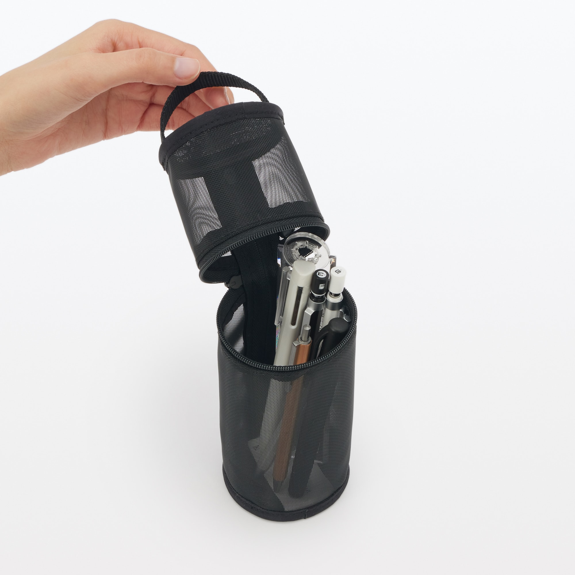 ナイロンメッシュ縦でも横でも使えるペンケース