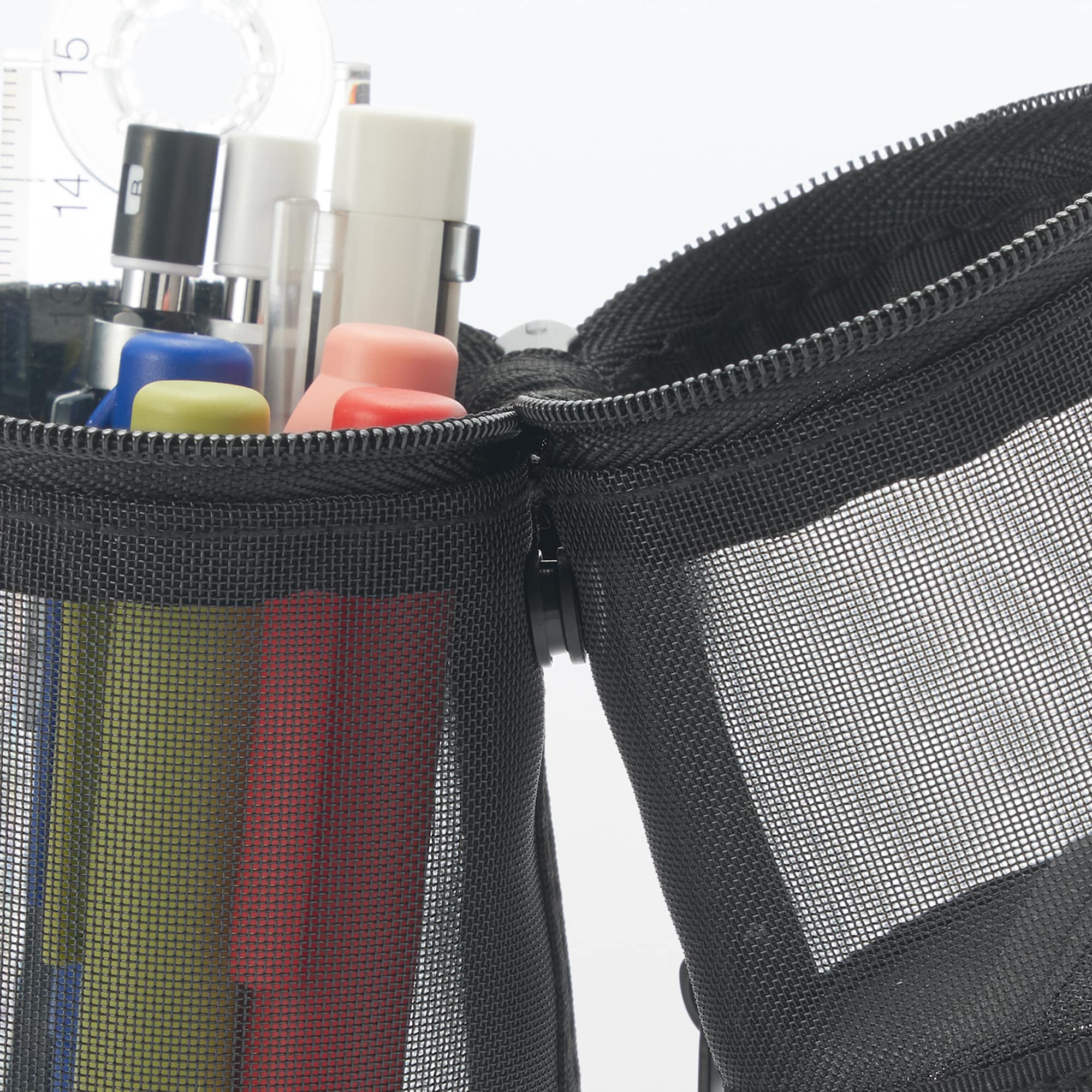 ナイロンメッシュ縦でも横でも使えるペンケース