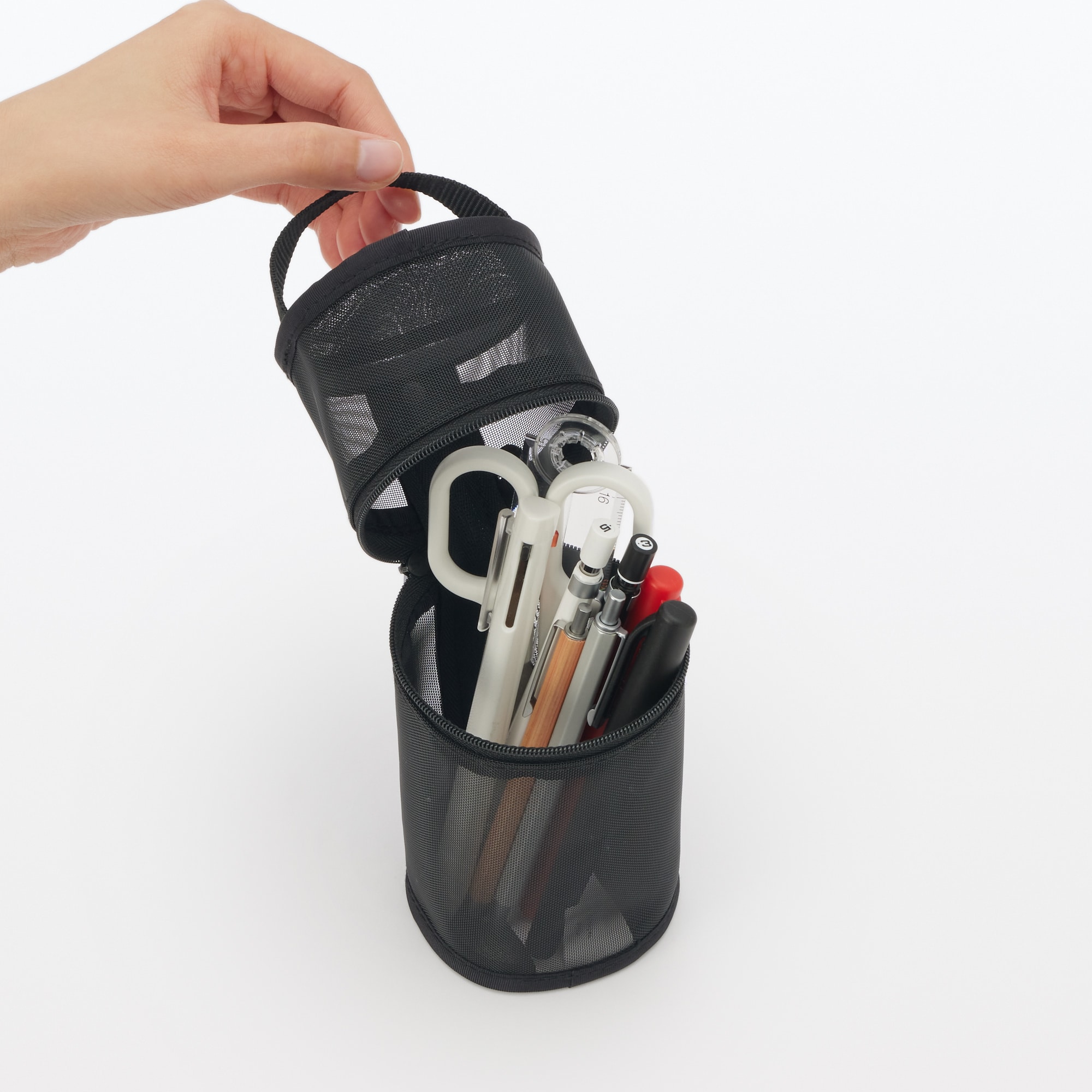 ナイロンメッシュ縦でも横でも使えるペンケース