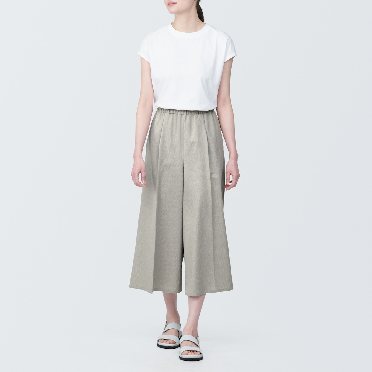 ☆McQ☆ホログラムパンツ エナメルパテント風 ストレッチ クロップド  