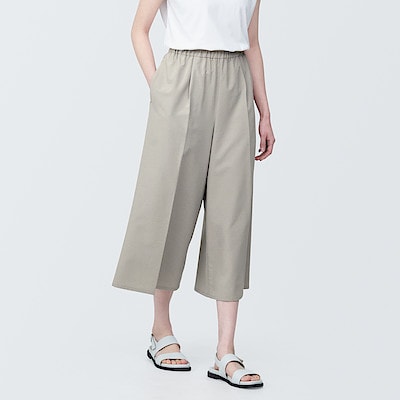 婦人　風を通すストレッチサッカークロップドパンツ