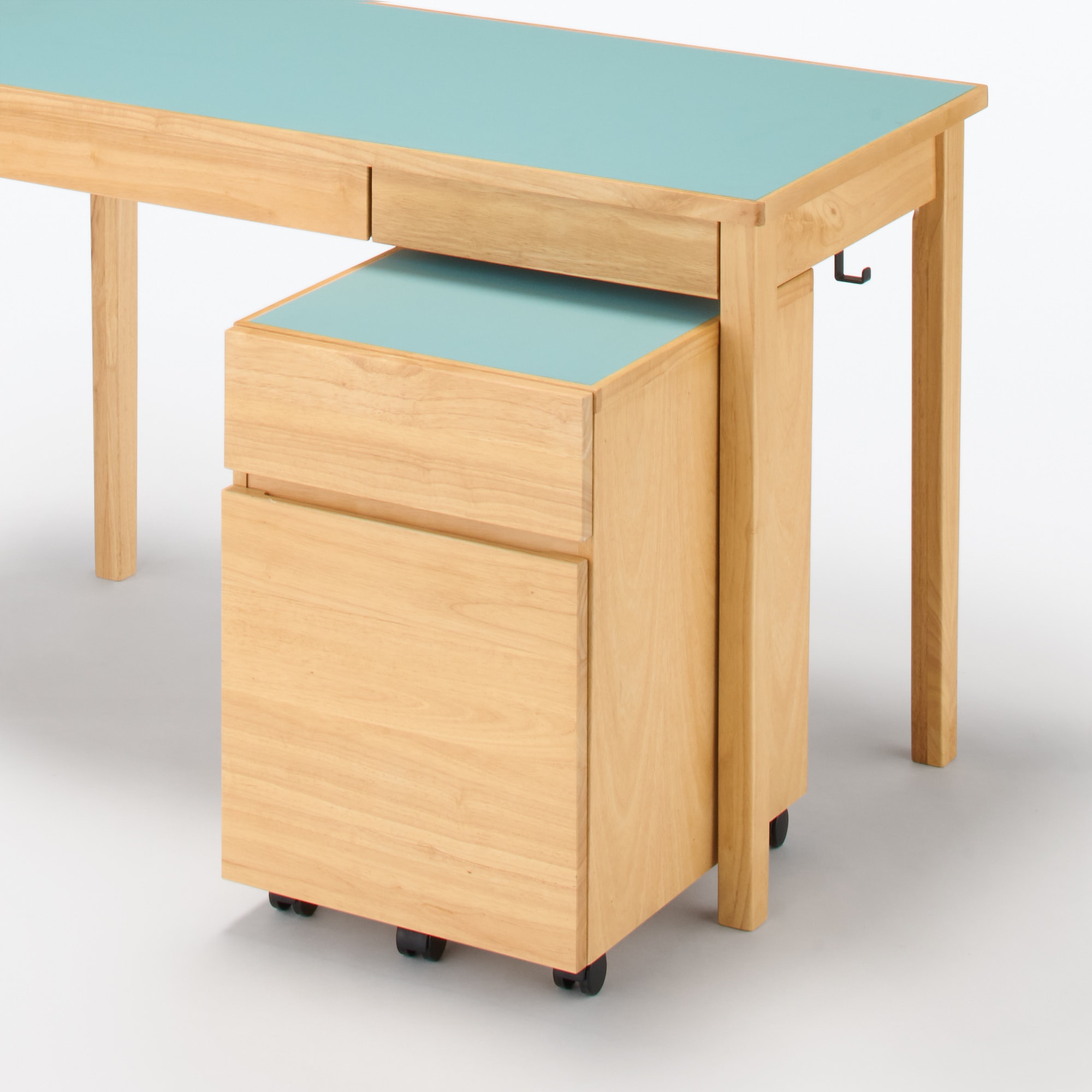 無印良品タモ無垢材デスク