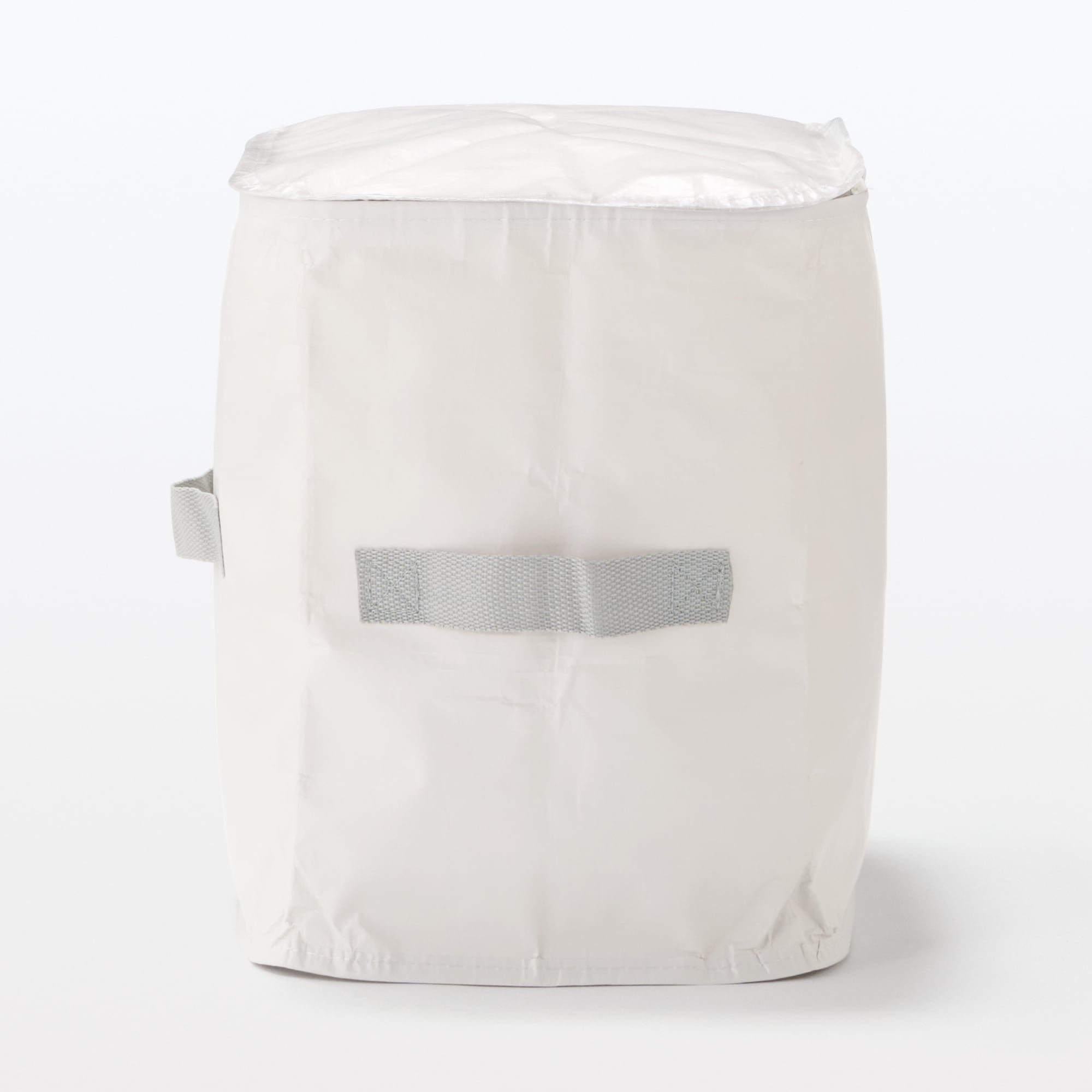 レジャーシートでつくった　たためる収納袋　中