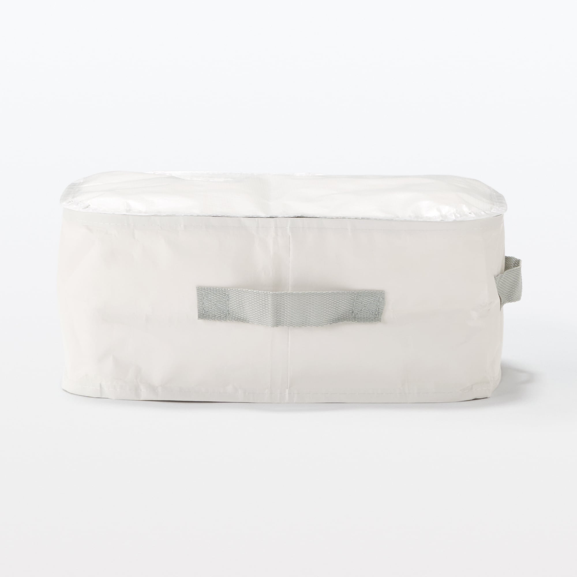 レジャーシートでつくった　たためる収納袋　小